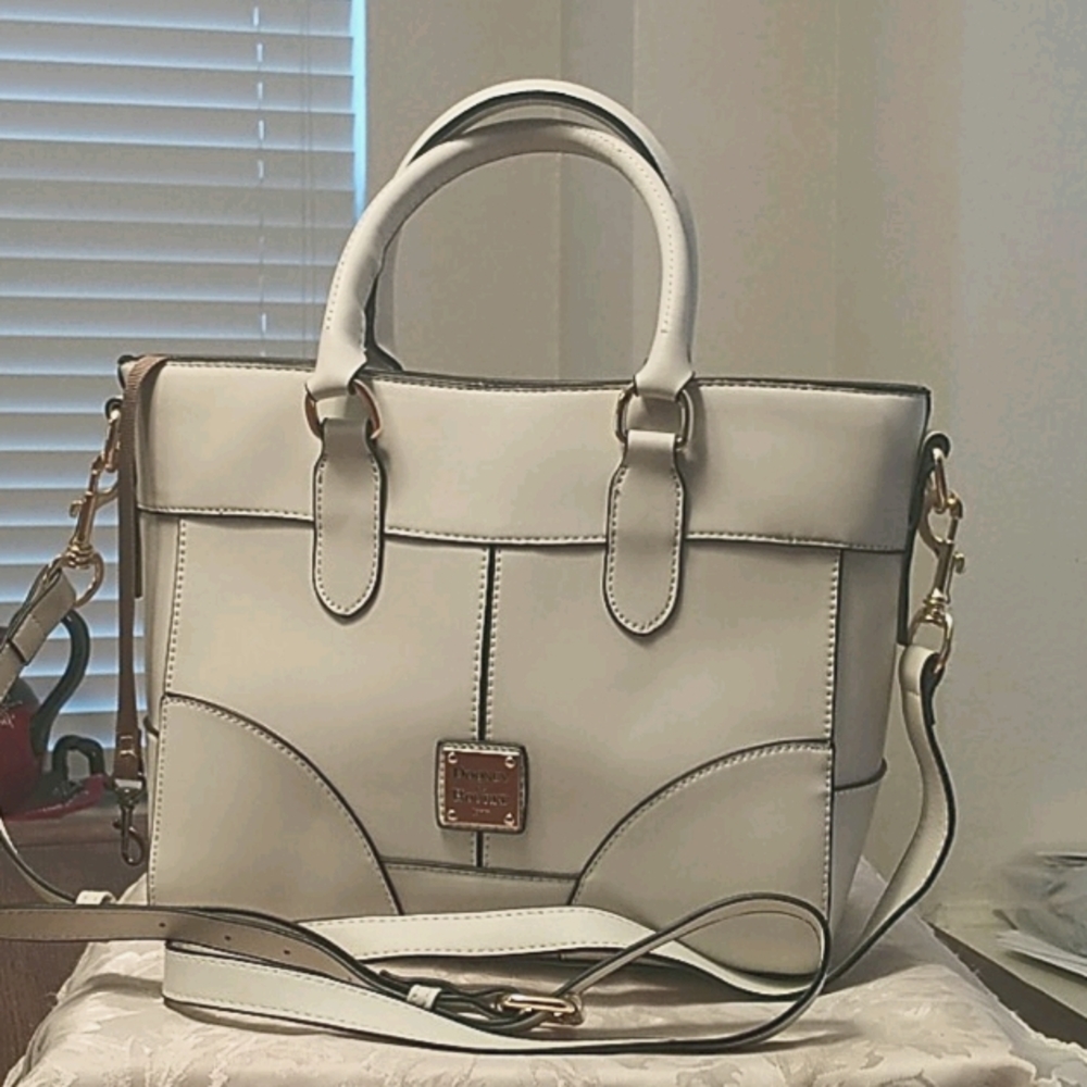 Dooney&bourke 1975